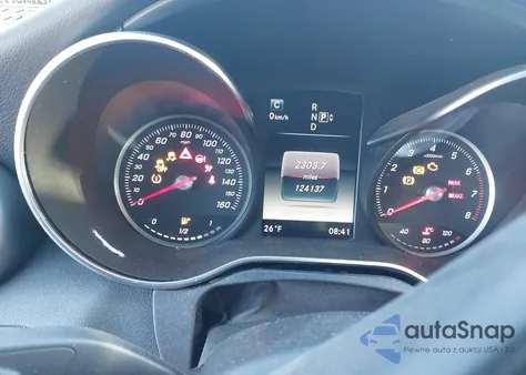 2015 Mercedes-Benz C 300 4Matic/Luxury 4Matic/Sport 4Matic z USA, uszkodzony, nr VIN 55SWF4KB2FU077539